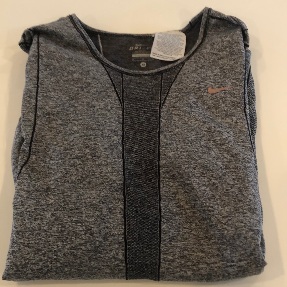Women’s Nike Dri-Fit Top size M